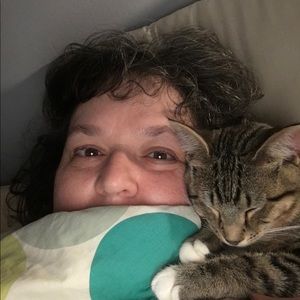 Meet your Posher, Holly